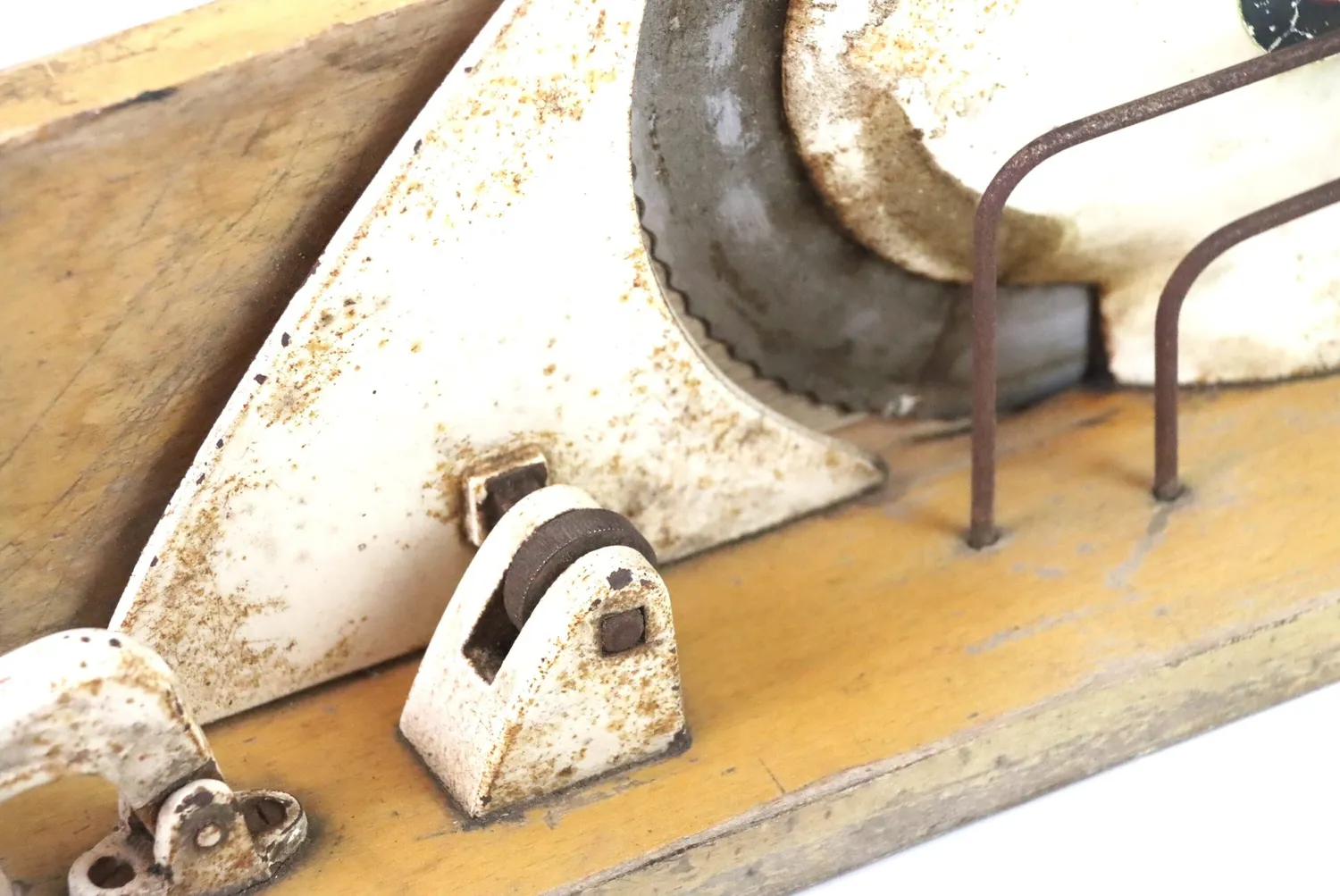 Mon Ami(e) Vintage Brotschneidemaschine Holz Handkurbel