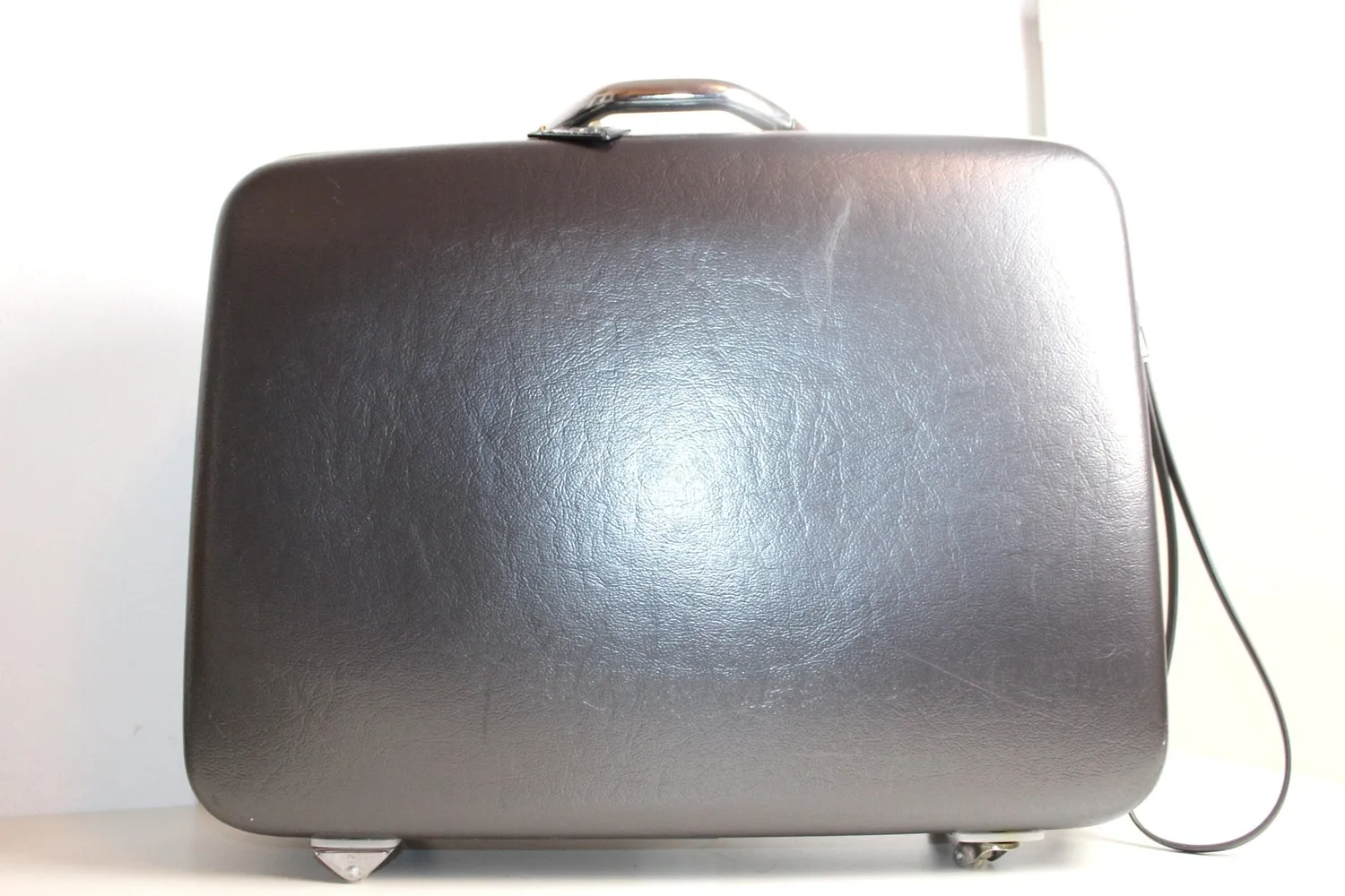Mon Ami(e) Vintage Hartschalen-Koffer dunkelgrau vintage