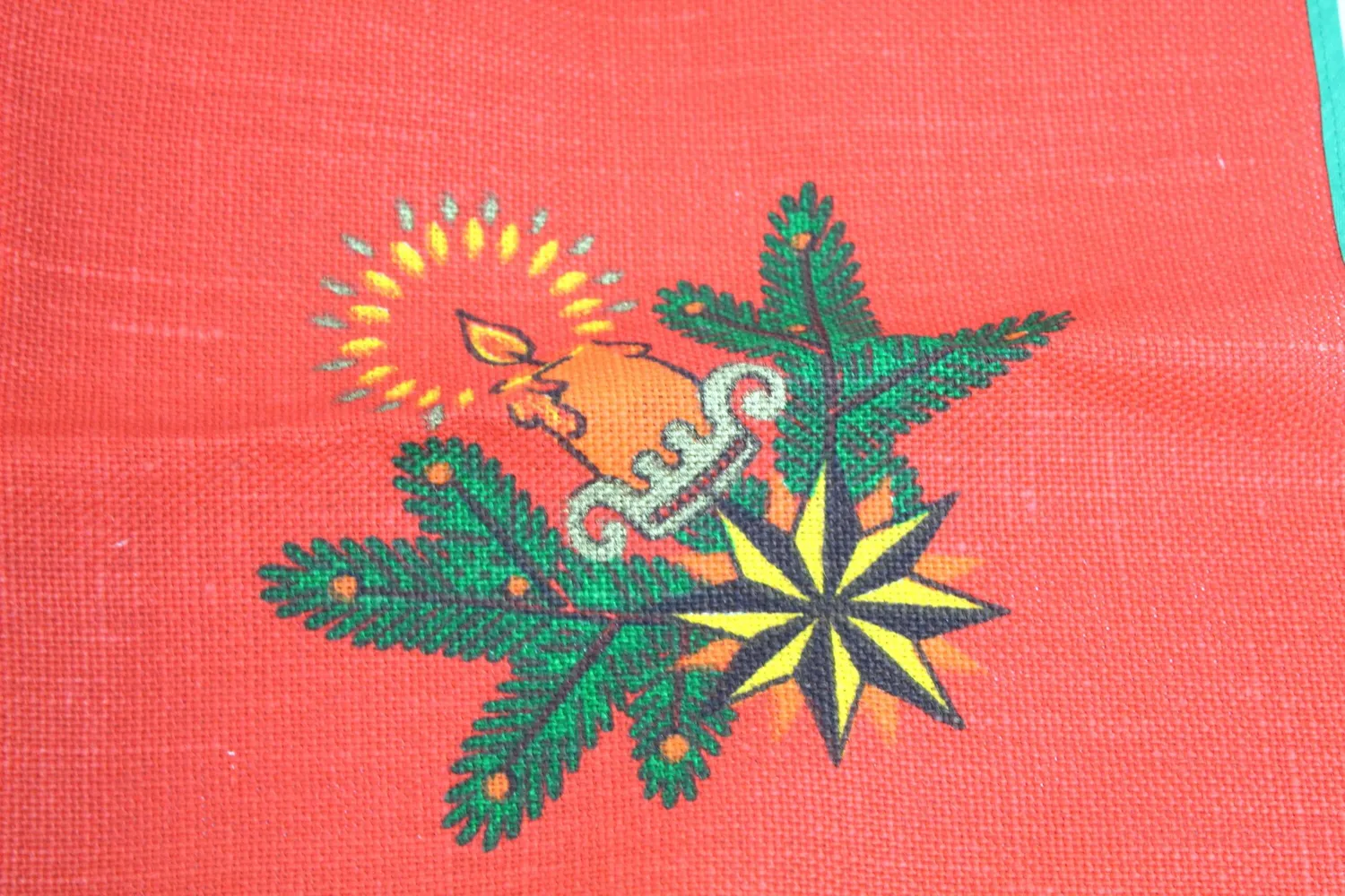 Mon Ami(e) Vintage Weihnachtsdecke rot Jute 60x60 cm Engel