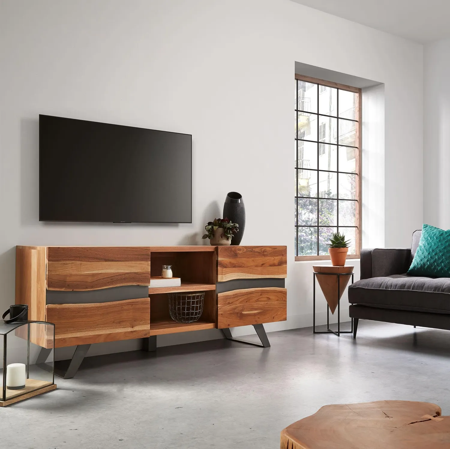 Kave Home Uxia TV-Schrank 160x65 cm Akazie Stahl