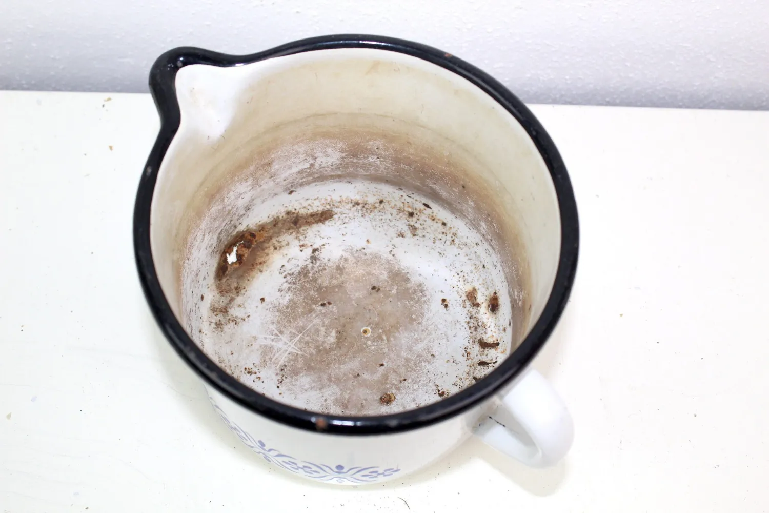 Mon Ami(e) Vintage Milchtopf Emaille emailliert