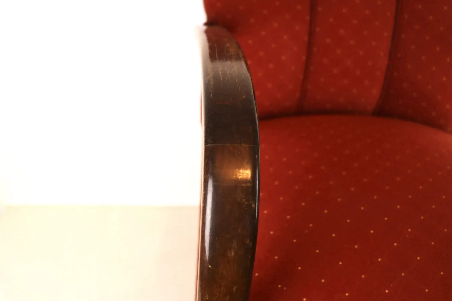 Mon Ami(e) Vintage Loungesessel rot mit Armlehnen