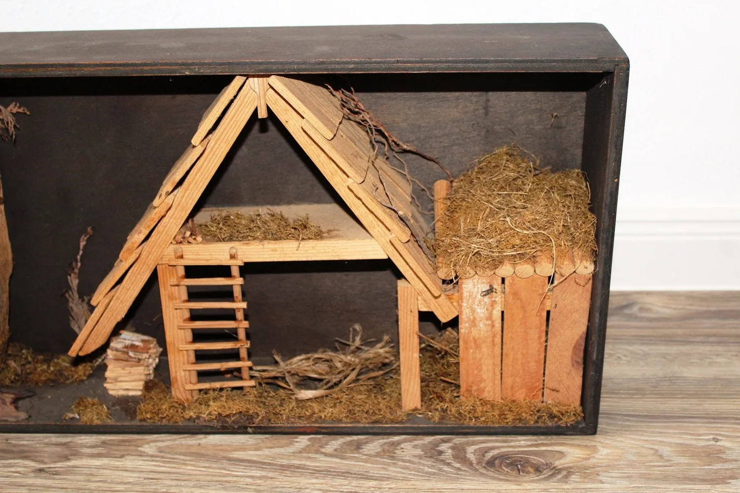 Mon Ami(e) Vintage Krippe im Holzrahmen Handarbeit Holz