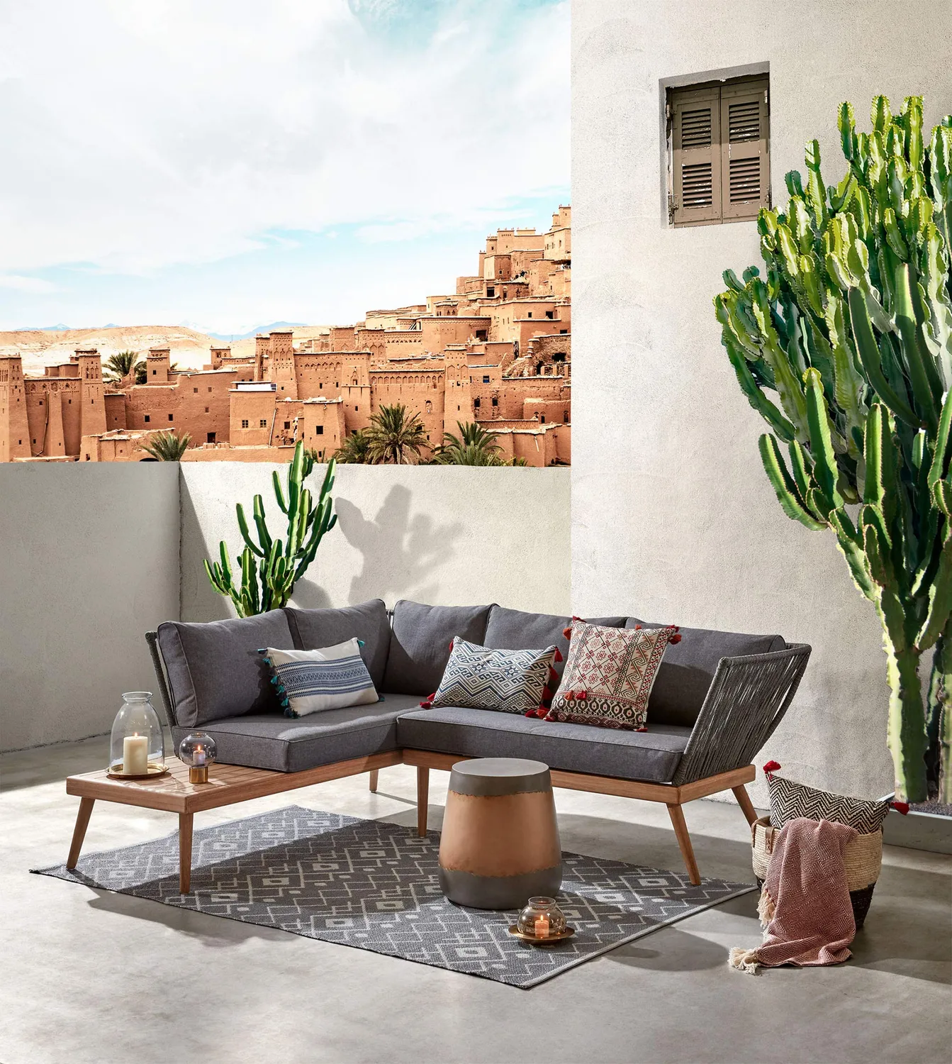 Kave Home Ramson Ecksofa grau Eukalyptusholz 5-Sitzer