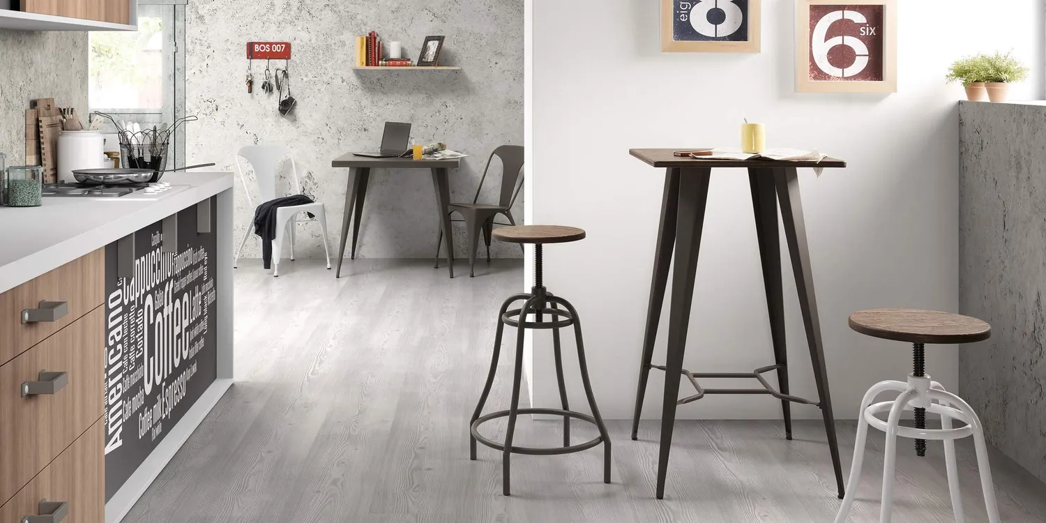 Kave Home Malira Esstisch 60x60 cm Holz Stahl grafit