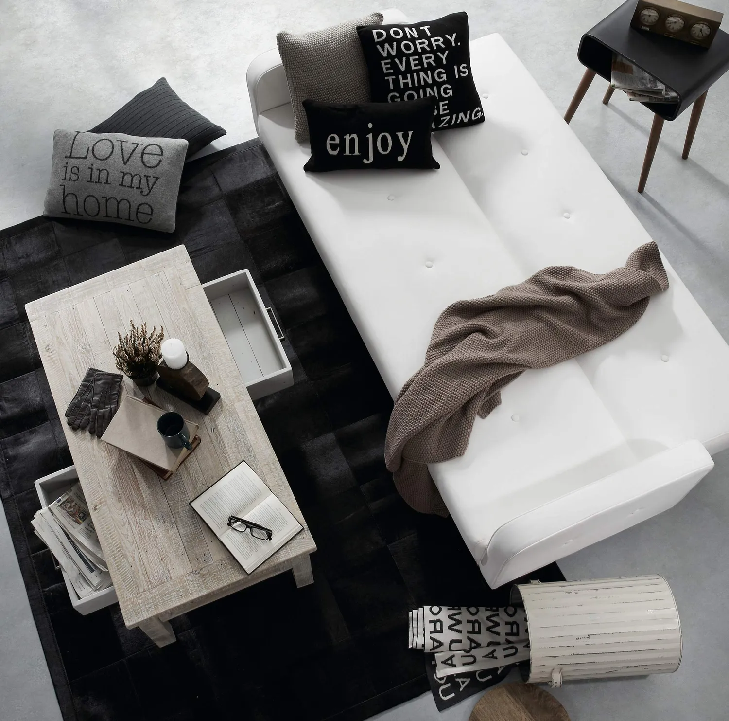 Kave Home Roger Schlafsofa weiß Kunstleder 190x108