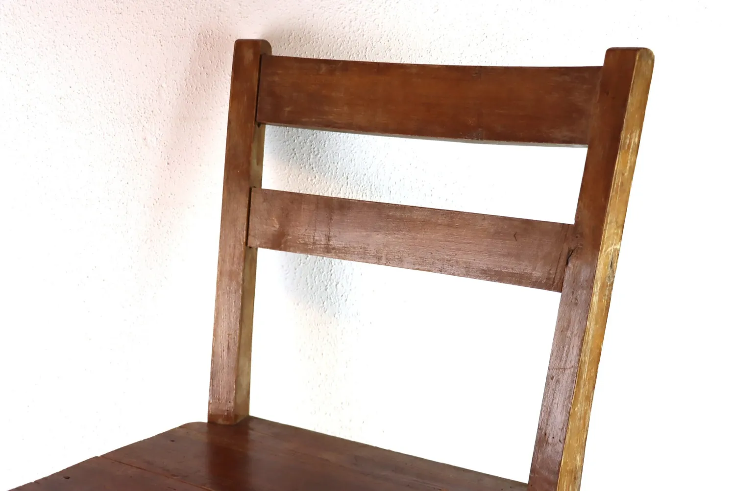 Mon Ami(e) Vintage Holzstuhl Shabby Patina Sitzhöhe 47 cm