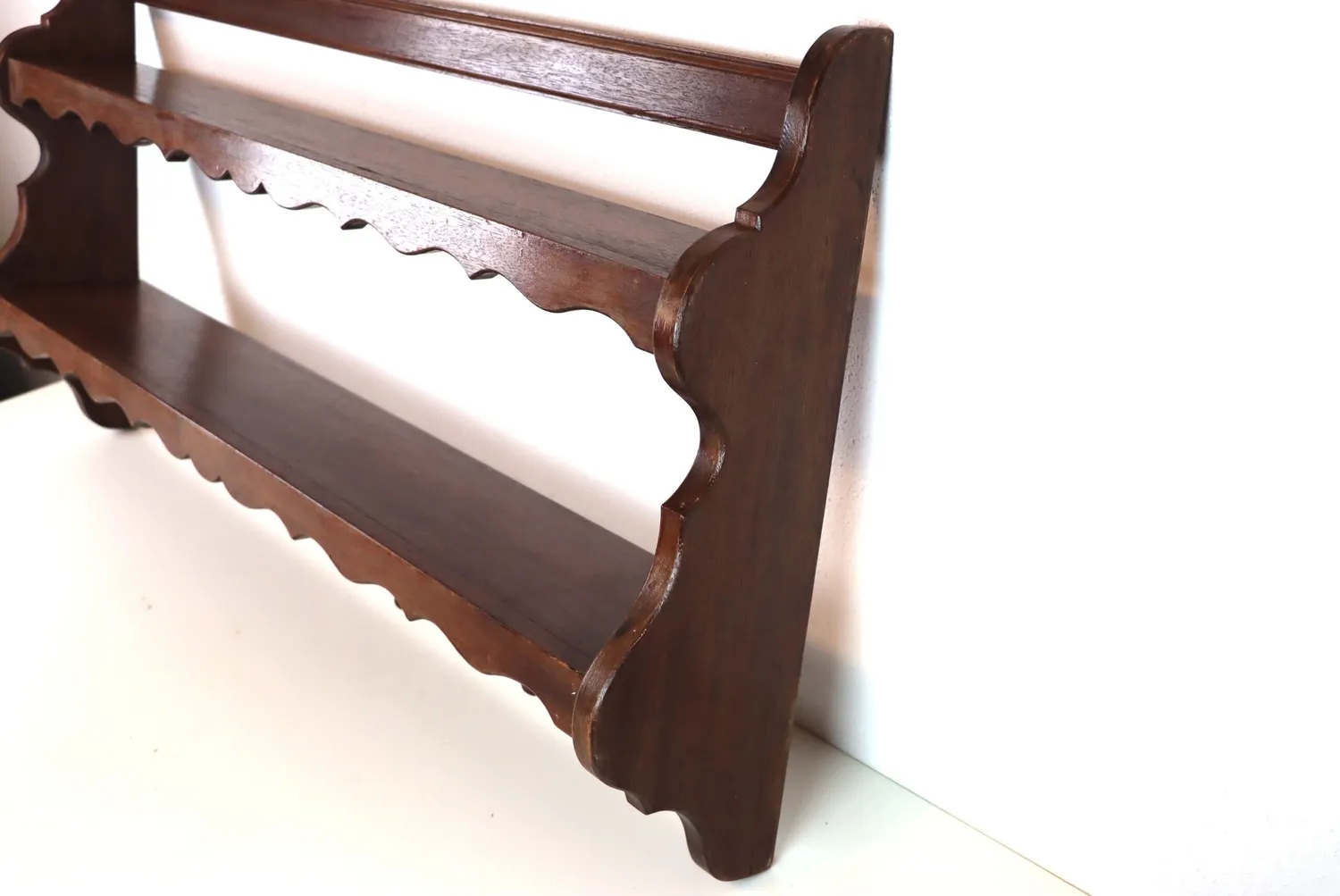 Mon Ami(e) Vintage Garderoben-Regal Eiche massiv 110 cm Landhaus