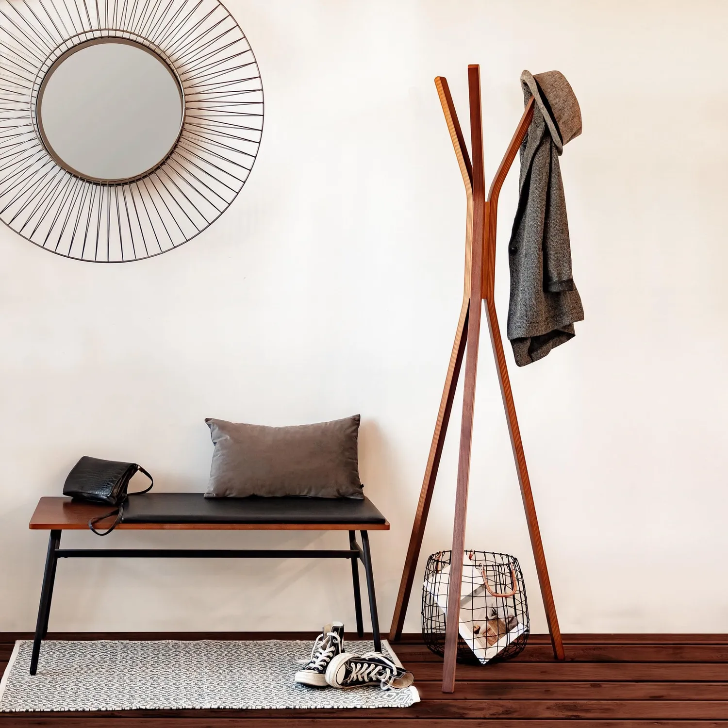 Kave Home Chelsey Garderobe 173 cm Walnuss Holz
