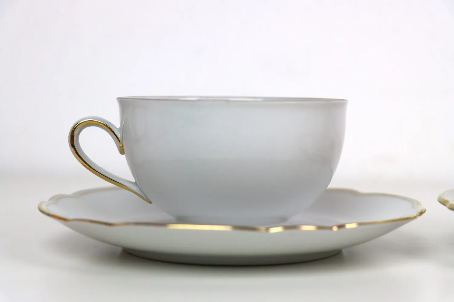 Mon Ami(e) Vintage Tasse mit Untertasse Goldrand