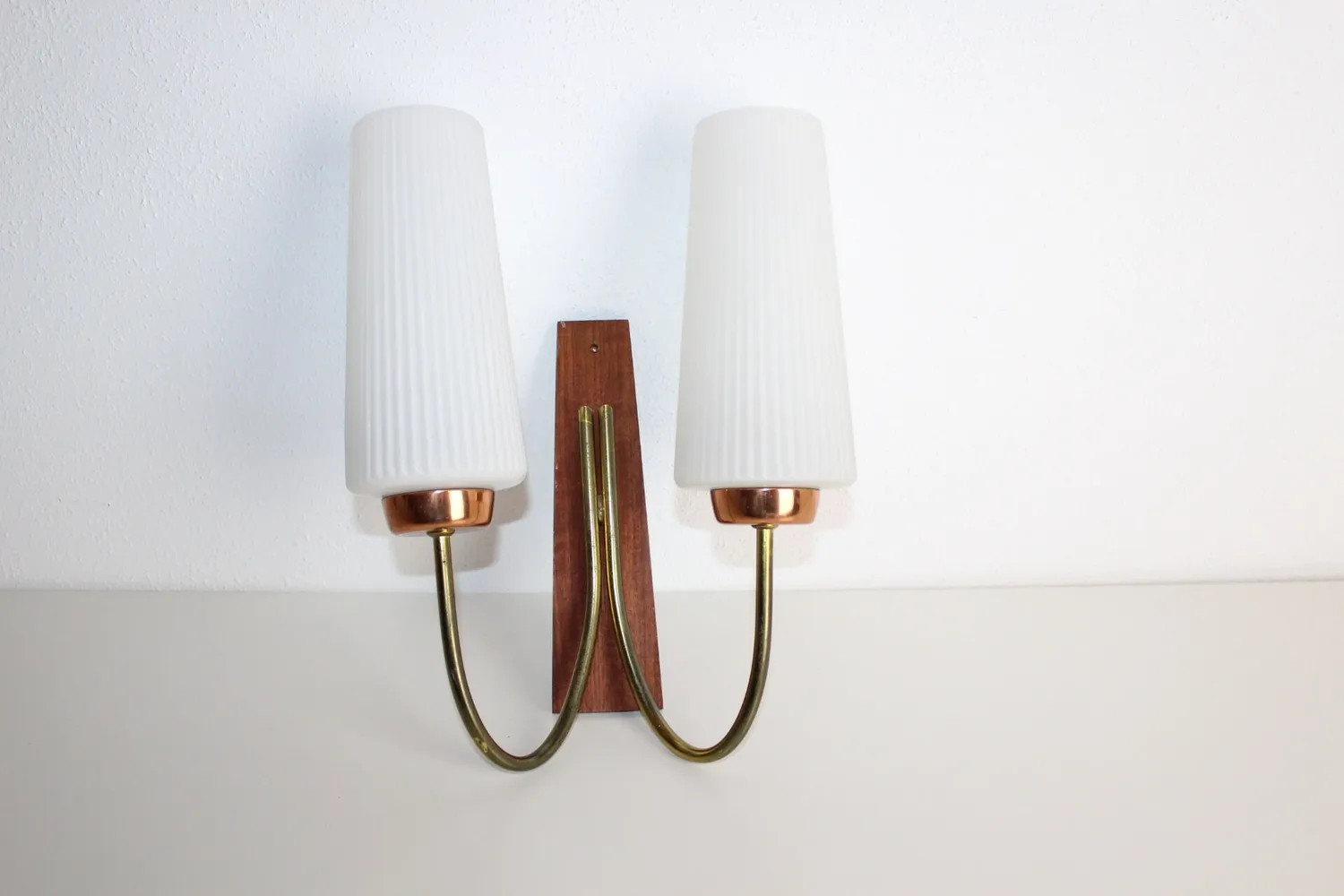Mon Ami(e) Vintage Wandleuchter aus Messing zweiarmig 30,5 cm