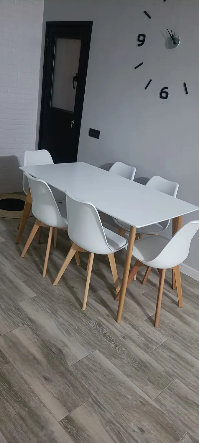 Kave Home Anit Esstisch weiß Eschenholz