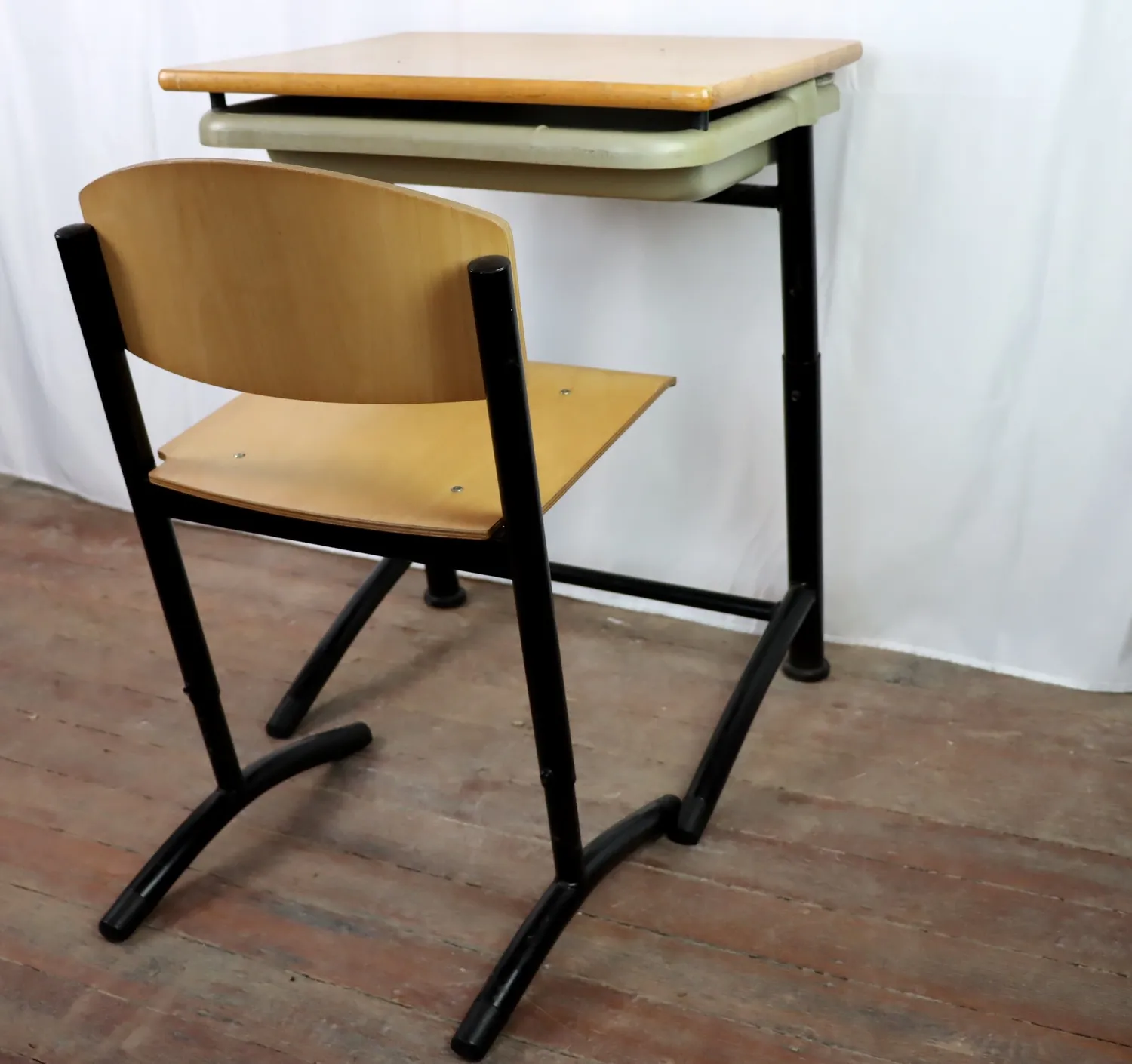 Mon Ami(e) Vintage Kinder-Schreibtisch Stuhl höhenverstellbar